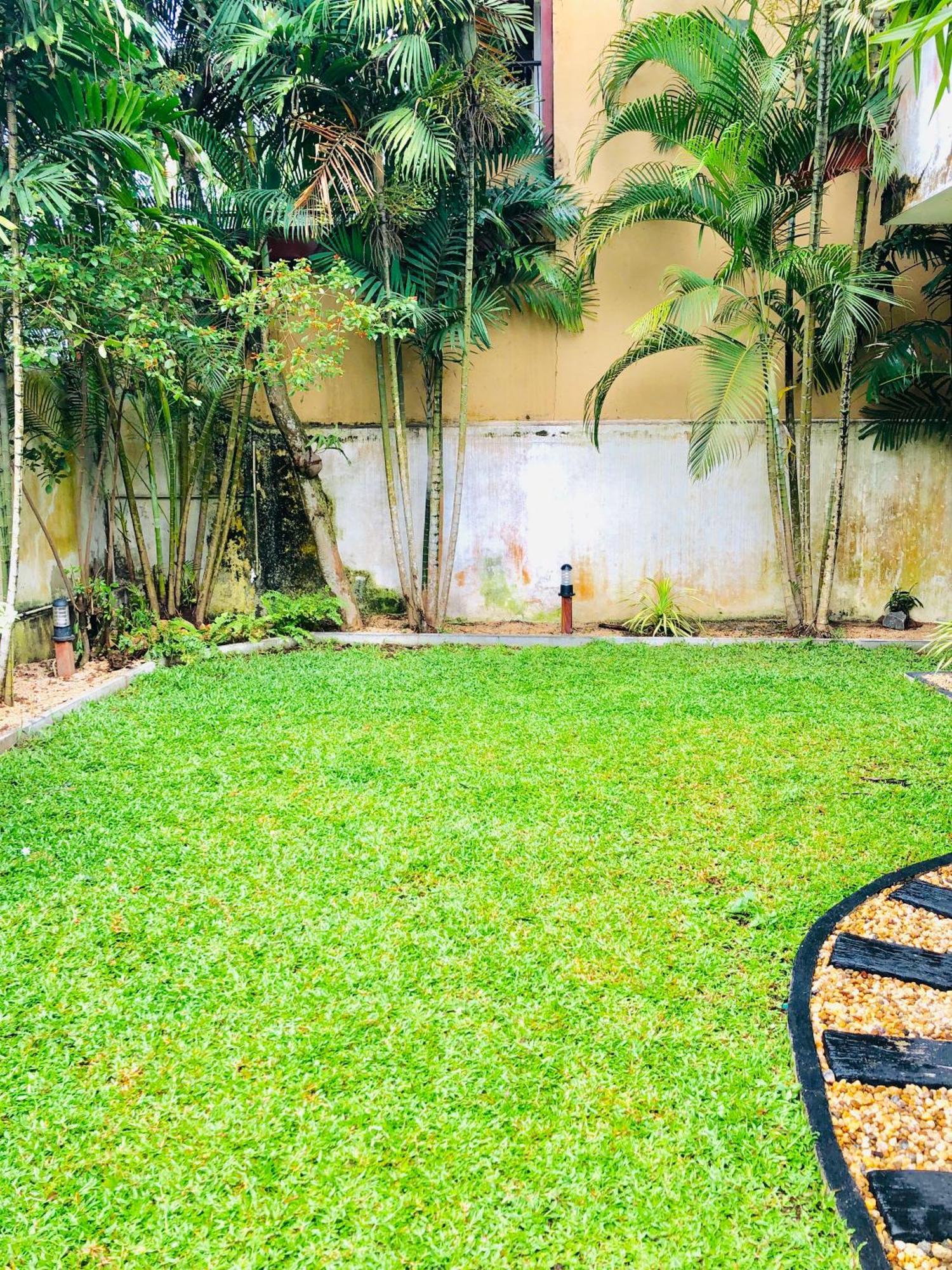 Natures Bliss Holidays Ja Ela Bagian luar foto